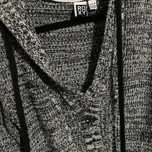 Foxy sweater with hood